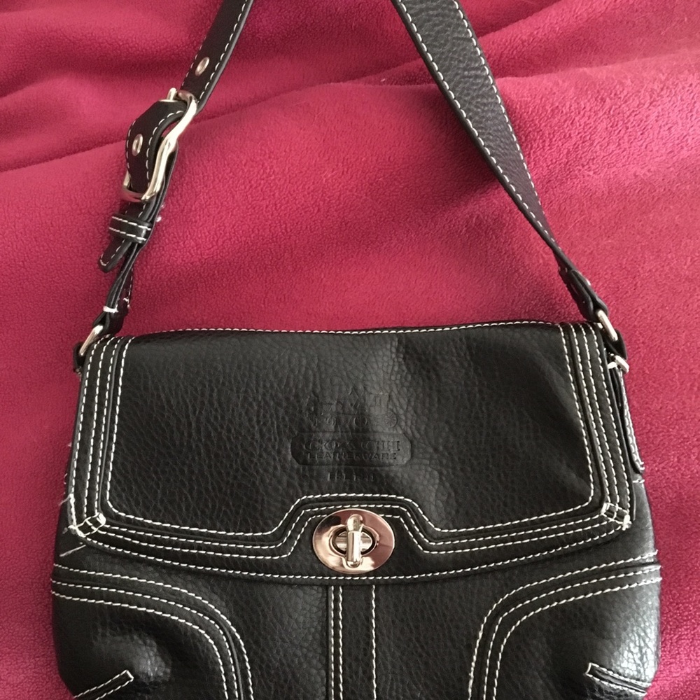 Coach small leather purse